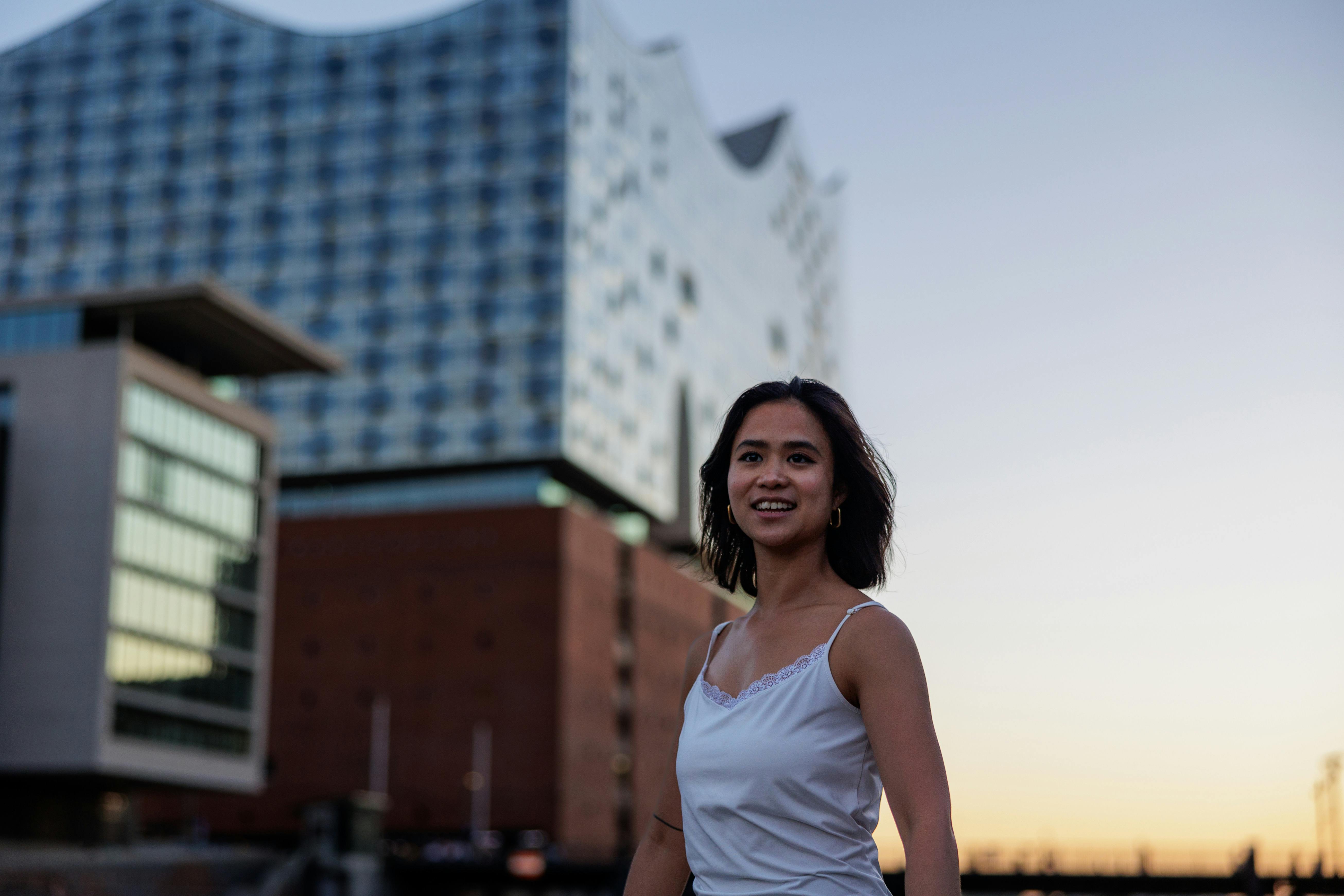 动漫《星轨旅团》海报图