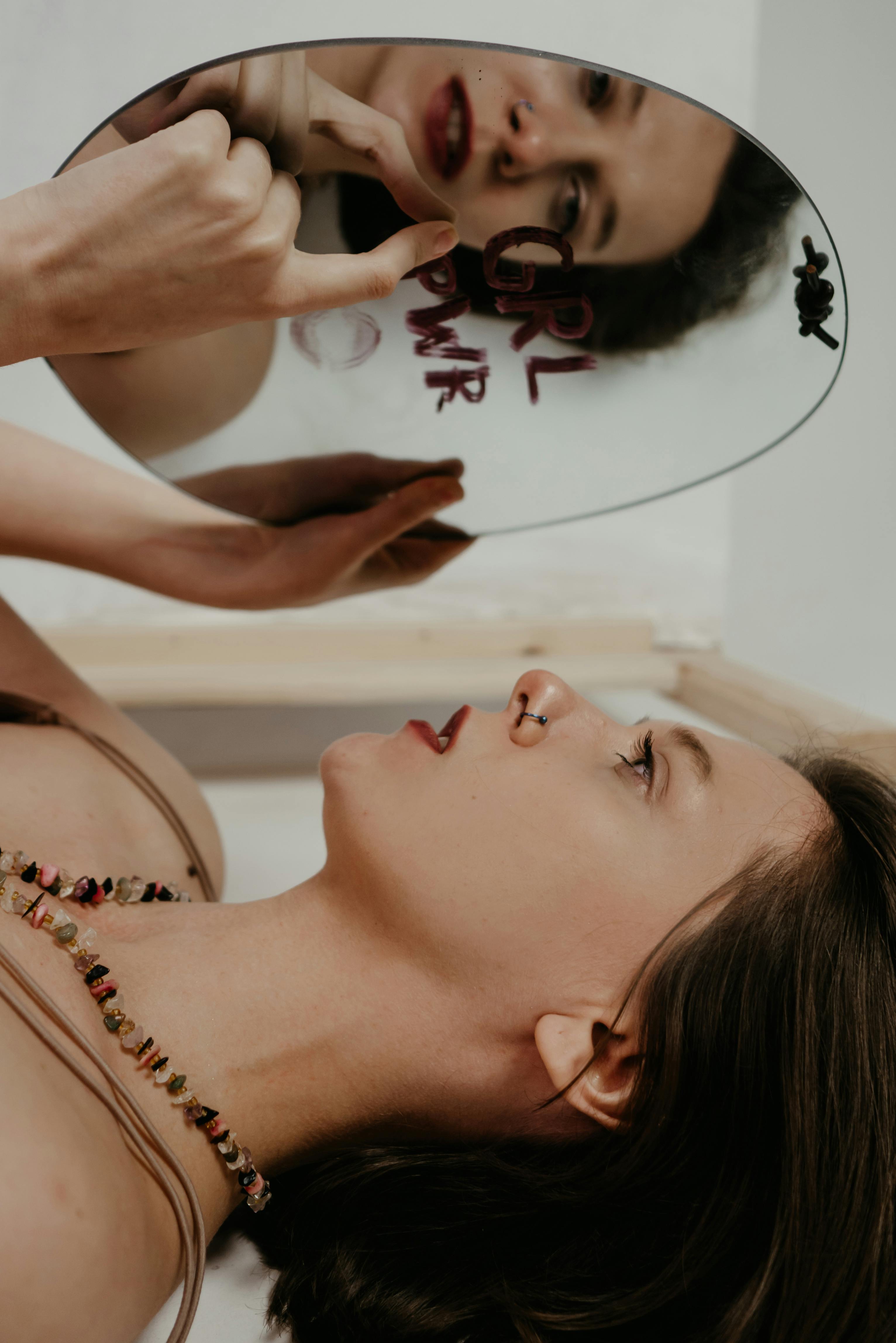 电视剧《海风与誓言》海报图